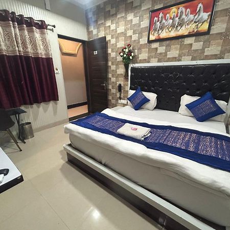 Hotel Ankit Near Assi Ghat Waranasi Zewnętrze zdjęcie
